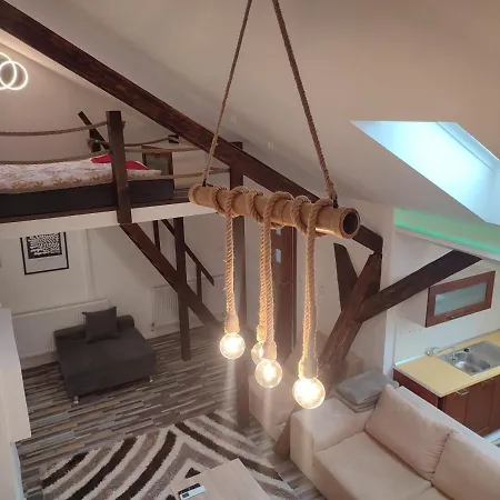 Bella Apartman Family * Komárom